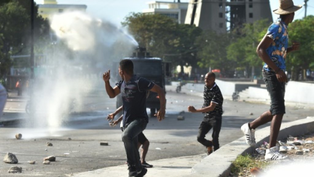 UN council calls for peaceful protests in Haiti