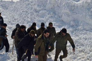 7, including 5 cops, killed in J&K avalanche
