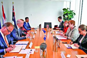 Russia starts talk with Australia, Netherlands