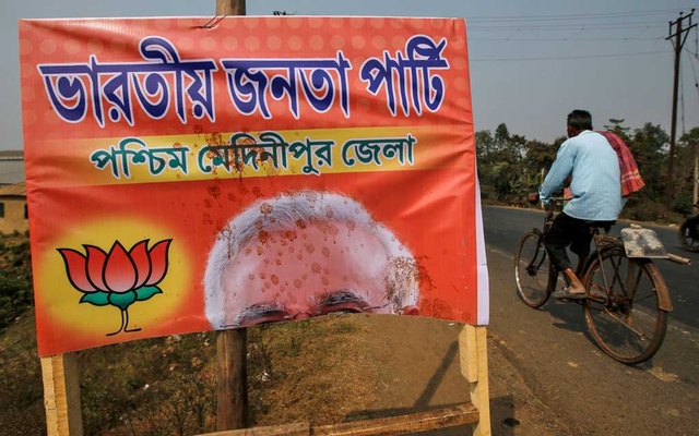 Indian parties battle for Bengal