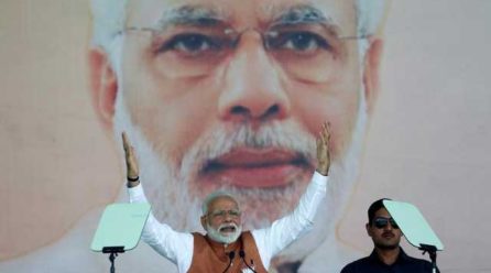 Modi predicts easy victory
