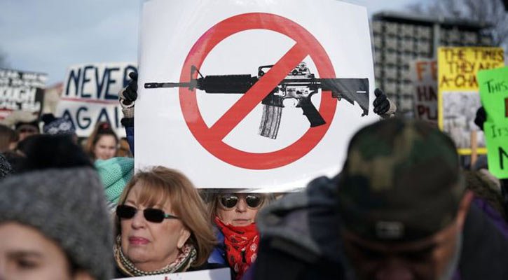 US House passes major gun control bill