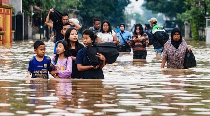 At least 42 dead in Indonesia flash floods