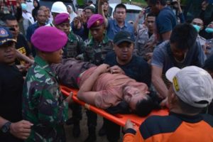 6 dead, 19 rescued in Indonesia goldmine landslide