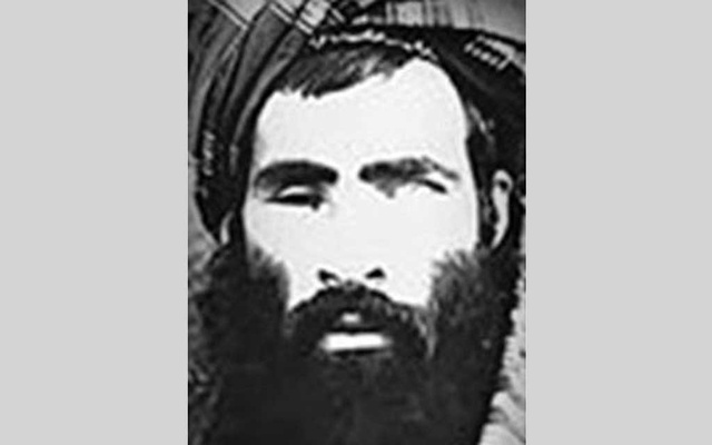 Taliban’s Mullah Omar lived near US base in Afghanistan for years, book says