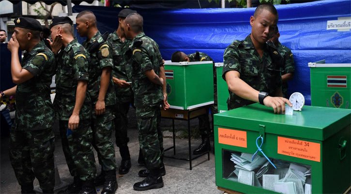 Pro-military party takes surprise lead in Thai elections