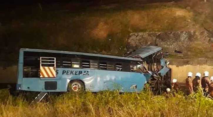 10 killed in Malaysia bus accident