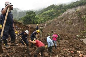 17 killed in Colombia landslide