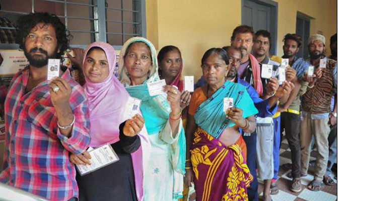 4th round India polls: Voting on 72 seats underway