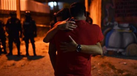Gunmen kill 13 in Mexico bar