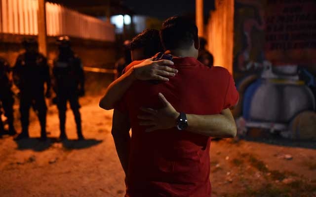 Gunmen kill 13 in Mexico bar