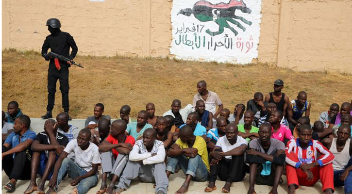 UN evacuates 325 detained migrants out of Tripoli