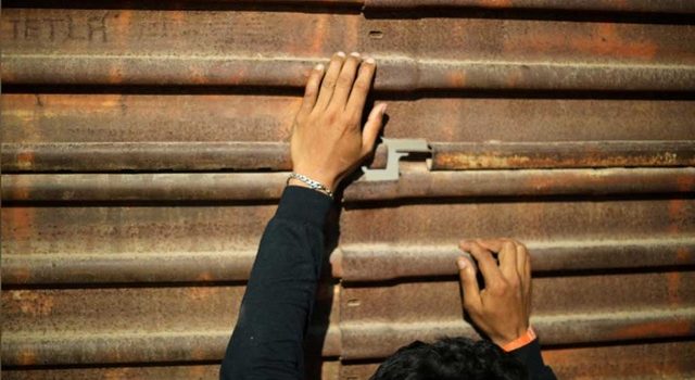 Trump directs officials to toughen asylum rules