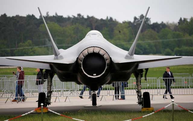 US halts F-35 equipment to Turkey