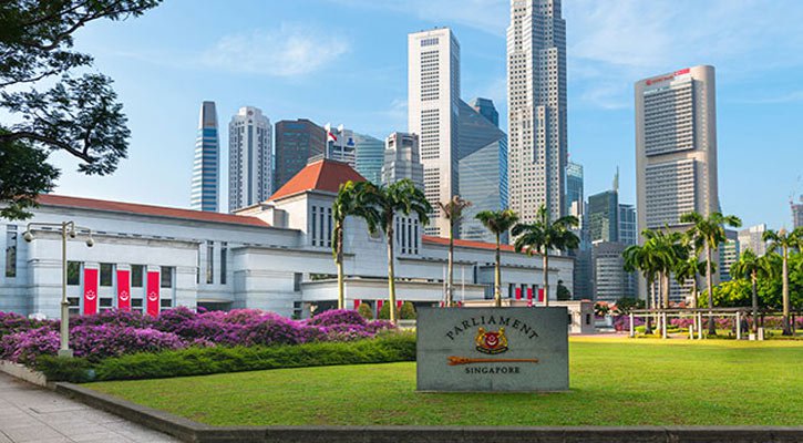 Singapore prepares law to fight fake news