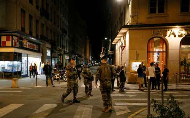 French police hunt suitcase bomber after blast in Lyon