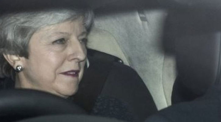 May agrees to set timetable to choose new PM