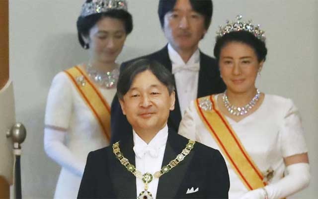 New Japanese Emperor Naruhito pledges to work as symbol of the people