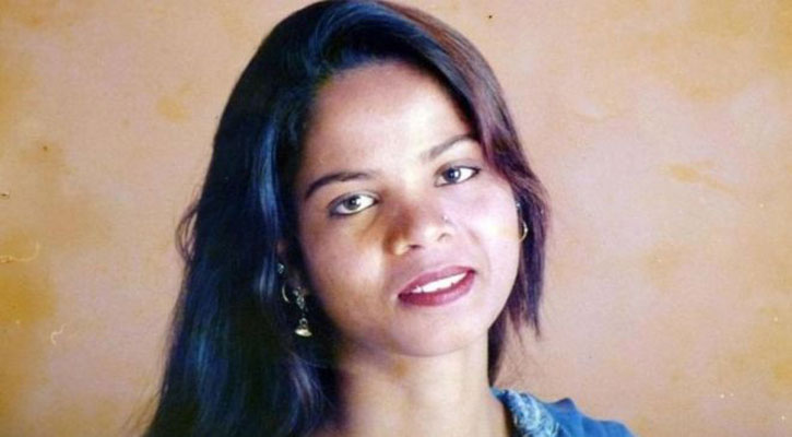 Asia Bibi leaves Pakistan after blasphemy acquittal