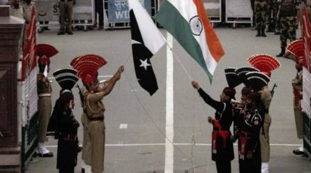 Pakistan says wants peace with India, conducts missile test