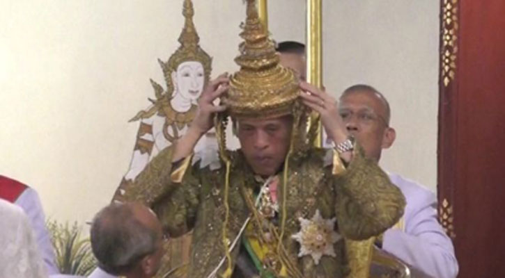 Thailand’s King Vajiralongkorn crowned