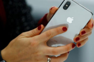 Apple iPhone sales drop at record pace
