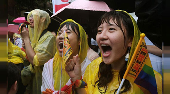 Taiwan legalises same-sex marriage