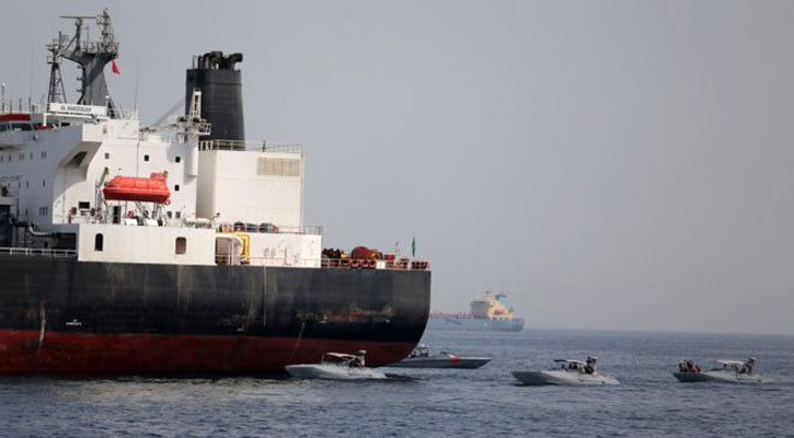 US ‘blames Iran’ for damage to tankers