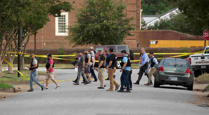 12 killed in mass shooting in Virginia