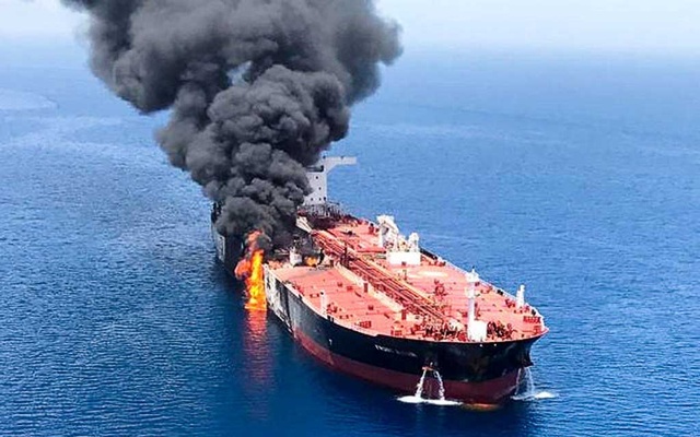 Trump blames Iran for tanker attacks