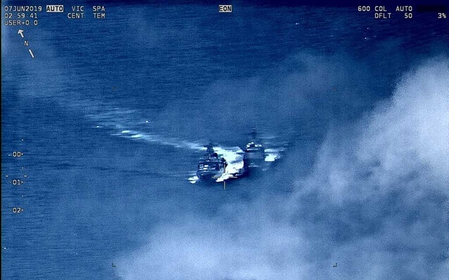 US and Russian ships narrowly miss colliding in Philippine waters