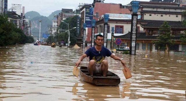 Heavy rain in south China kills 5