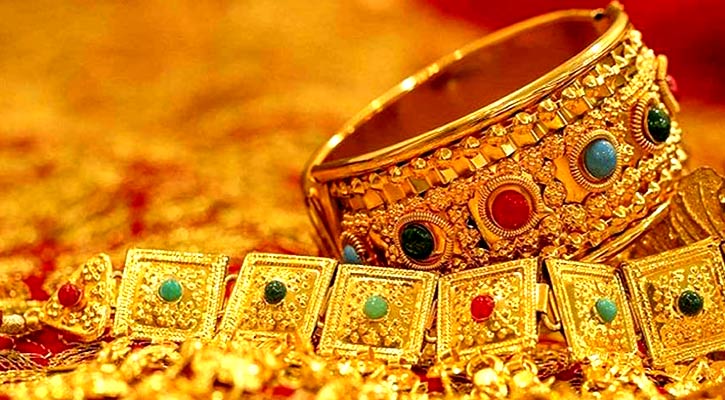 Gold price rises by Tk 1166 per bhori