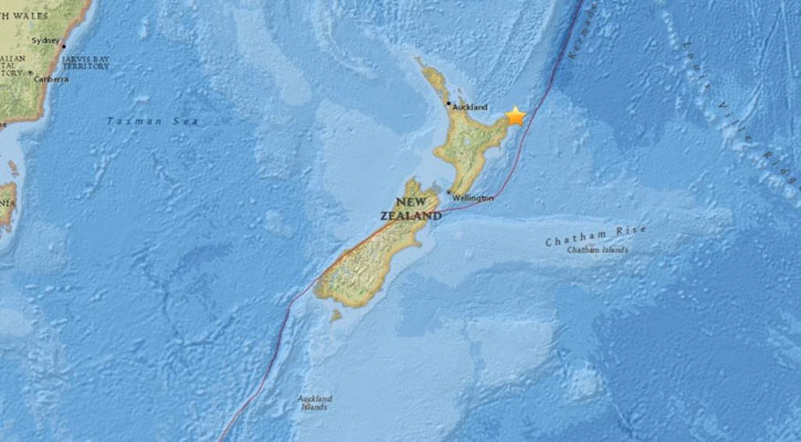 7.4 earthquake hits islands off New Zealand