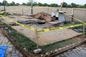 Seven die while cleaning India hotel sewer