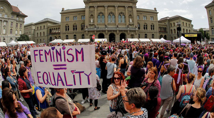 Swiss women go on strike for fairer pay, more equality