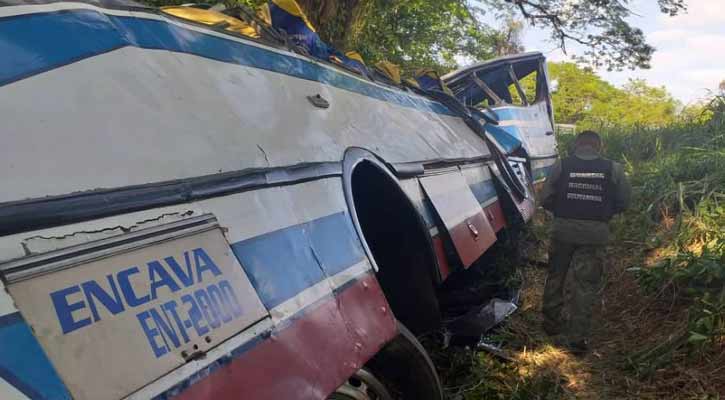 Venezuela bus accident kills 18