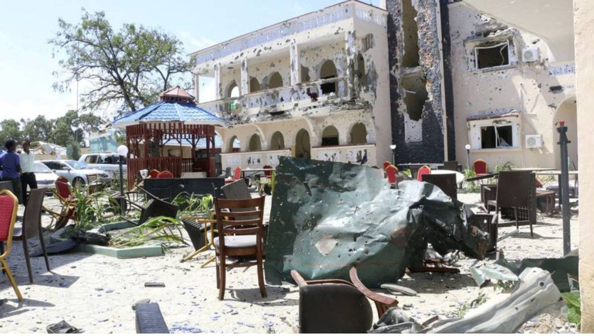 Islamic extremist attack on Somali hotel leaves 26 dead