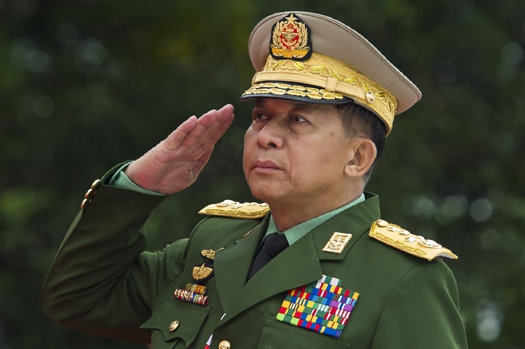 US bans Myanmar army chief over Rohingya ‘ethnic cleansing’