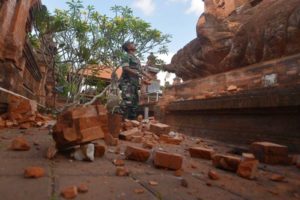 Bali earthquake forces hotel evacuations