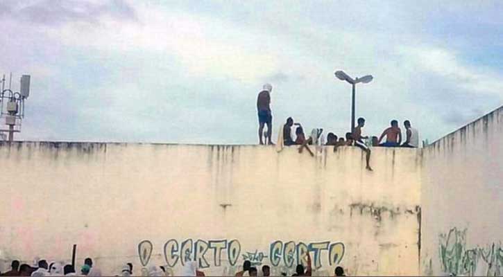 Brazil jail riot leaves 57 dead as gangs fight