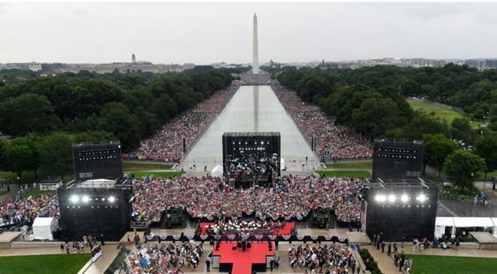 Trump hails US military in Independence Day address