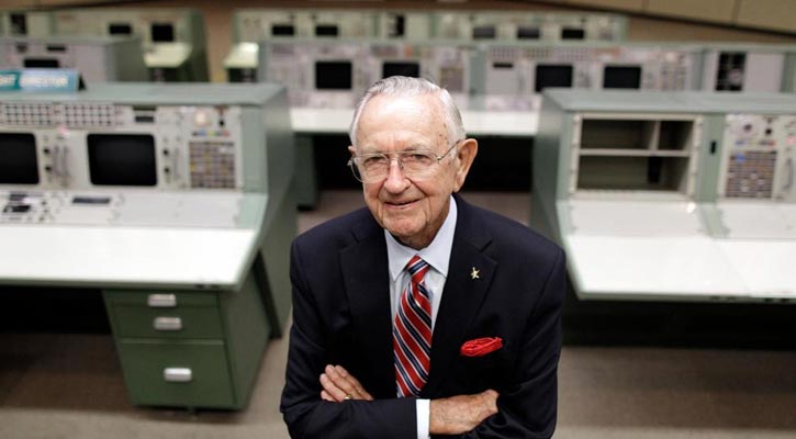 NASA’s first flight director Chris Kraft dies