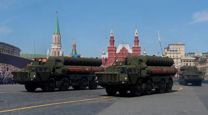 Turkey defies US as Russian S-400 missile defence arrives