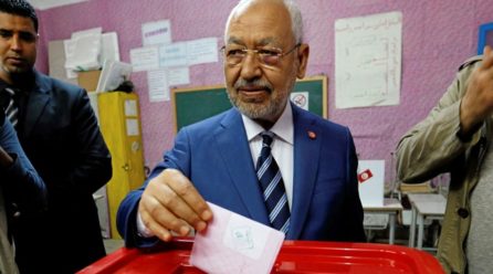 Moderate Islamist party leader to contest Tunisia election