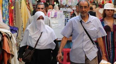Tunisia bans full-face veils for security reasons