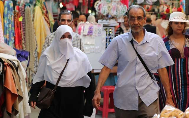 Tunisia bans full-face veils for security reasons