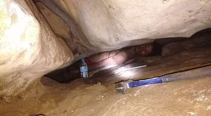 Cambodian man rescued after 4 days trapped in cave