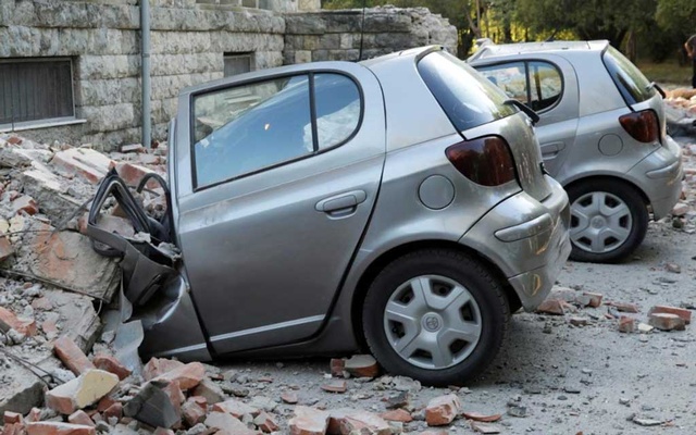 Magnitude 5.6 earthquake rocks buildings in Albania