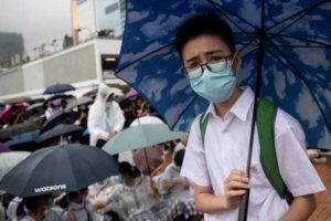 HK students begin school year with gas masks, class boycotts and protests